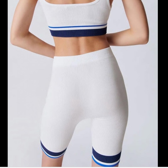 Seamless striped bike shorts - Picture 4 of 4